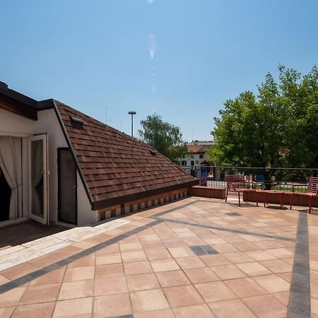 7° Cielo Apartment - Venezia - Mestre With Terrace Luaran gambar