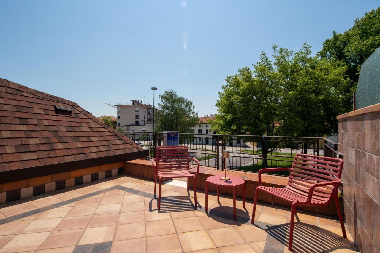 7° Cielo Apartment - Venezia - Mestre With Terrace Luaran gambar